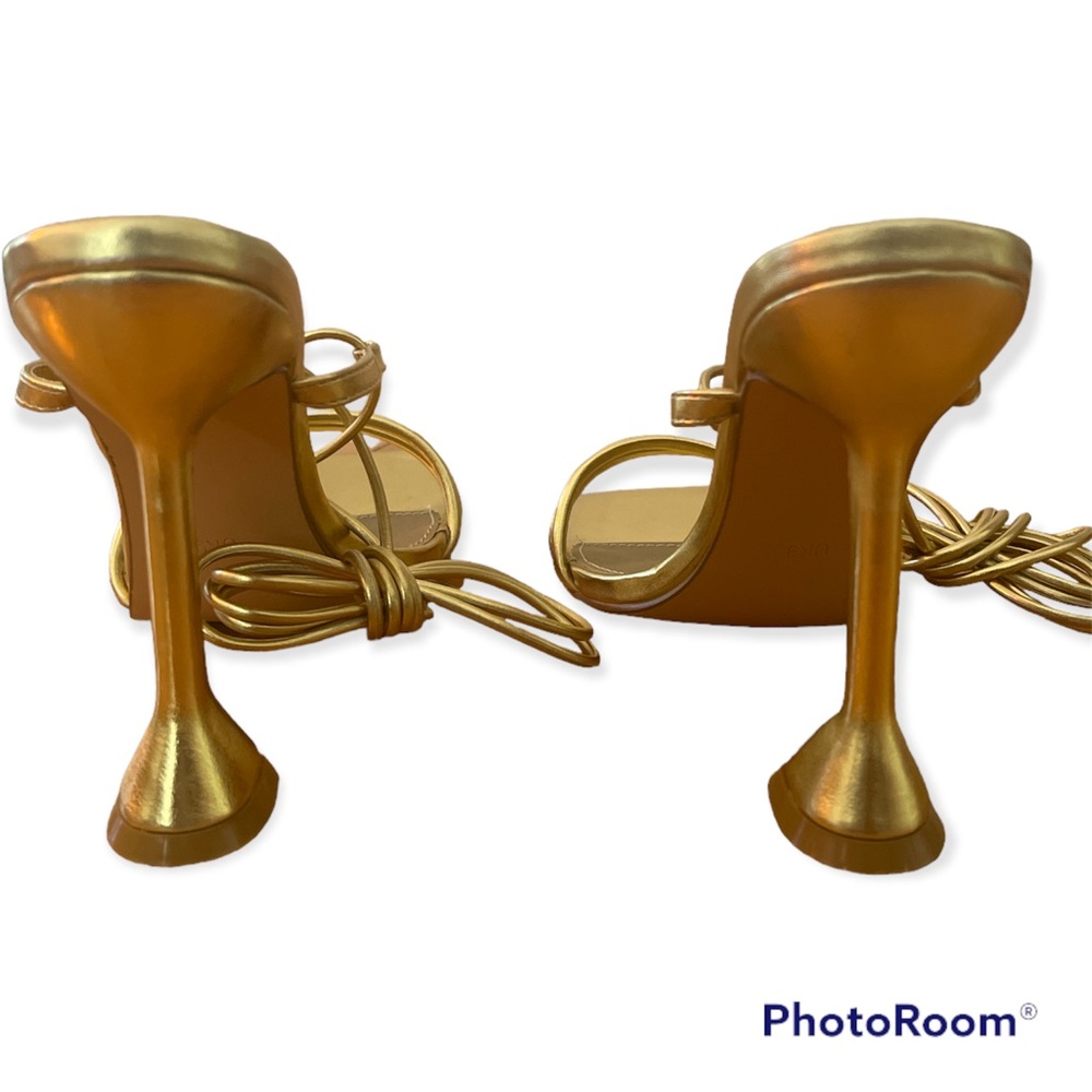 New with Box EGO Ring Top Gold Strappy Heels - Picture 8 of 15